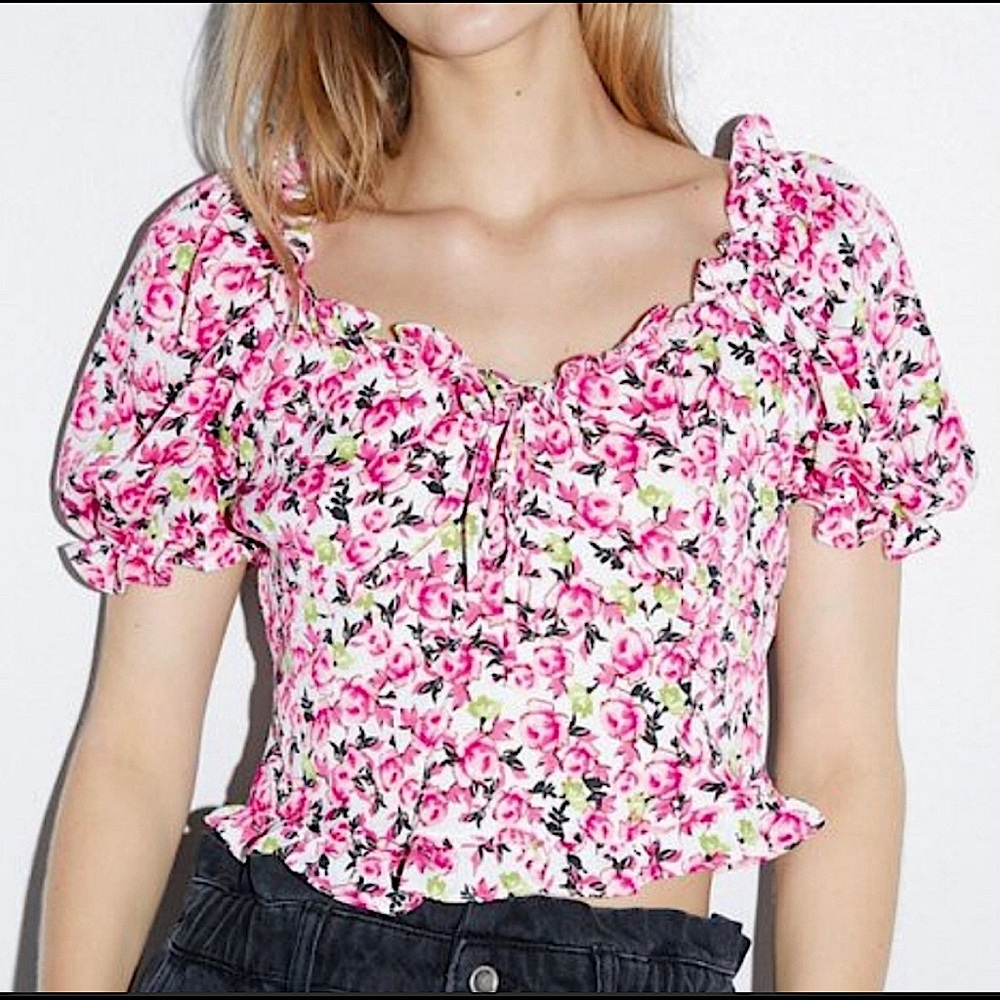 Zara Pink Floral Ruffle Cropped Blouse